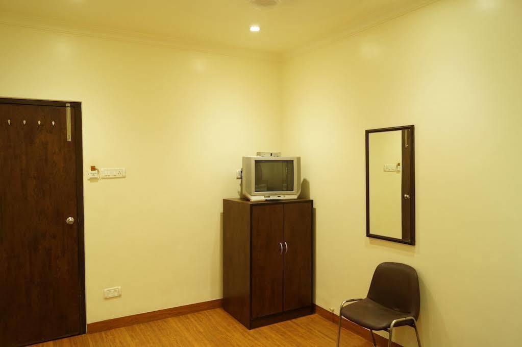 Hotel Kumkum Mumbai Exterior foto